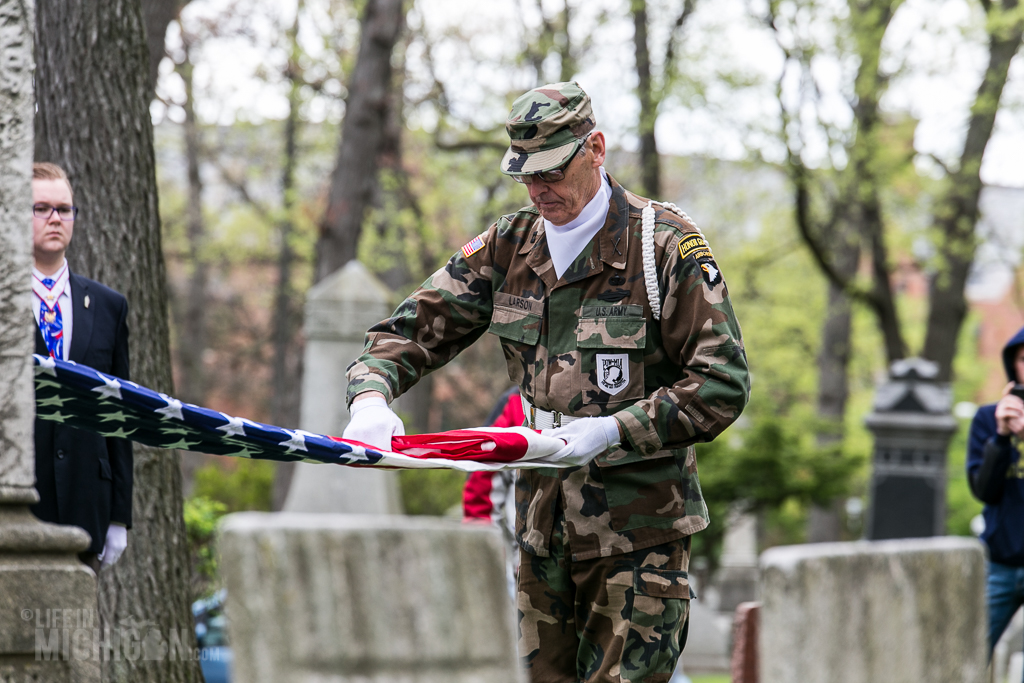 How to write a sar military