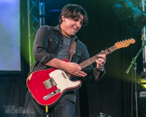 Davy Knowles - C2G Music Hall - 2016
