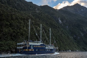 Milford-Sound-Overnight-Cruise-New-Zealand-46